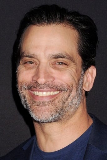 Portrait of Johnathon Schaech