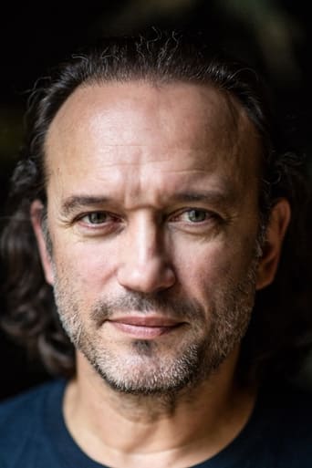 Portrait of Vincent Perez