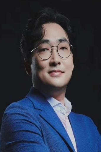 Portrait of 황민구