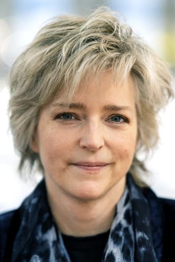 Portrait of Karin Slaughter