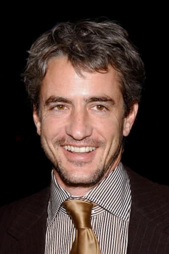 Portrait of Dermot Mulroney