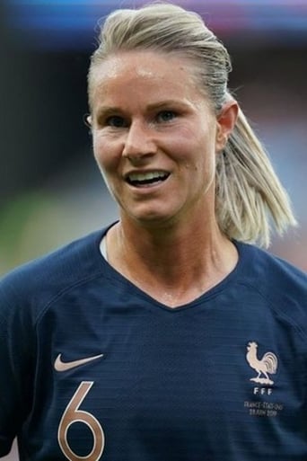 Portrait of Amandine Henry