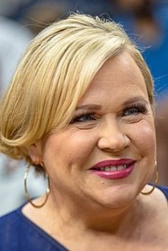 Portrait of Holly Rowe