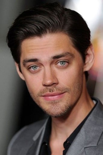 Portrait of Tom Payne