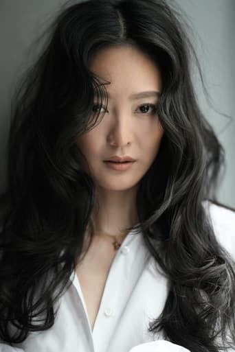 Portrait of Belinda Yan