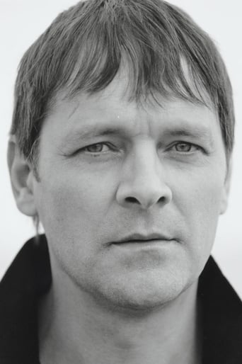 Portrait of Mark Heap