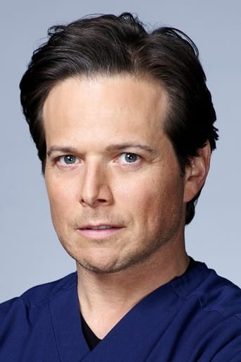 Portrait of Scott Wolf