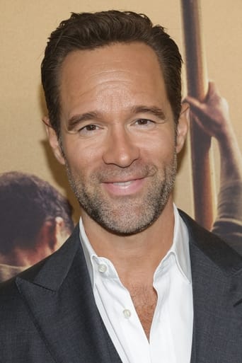 Portrait of Chris Diamantopoulos