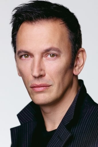 Portrait of Steve Valentine