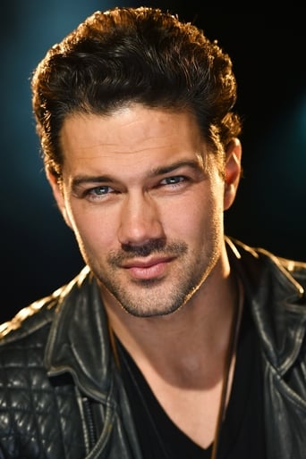 Portrait of Ryan Paevey