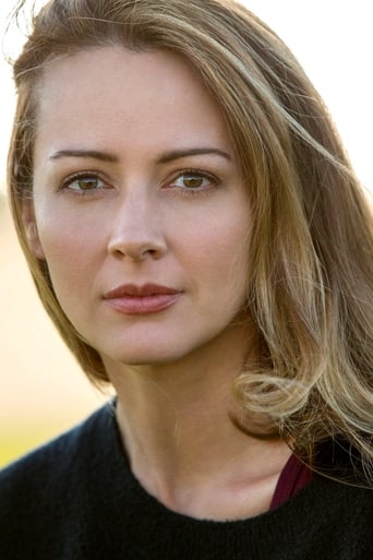 Portrait of Amy Acker