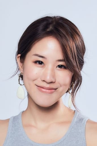 Portrait of Lesley Hu