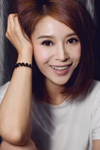 Portrait of 何晶