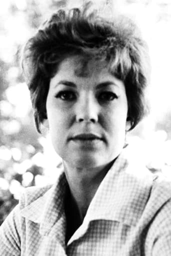 Portrait of Lynn Carlin