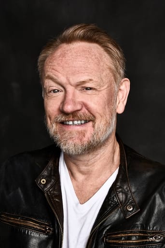 Portrait of Jared Harris