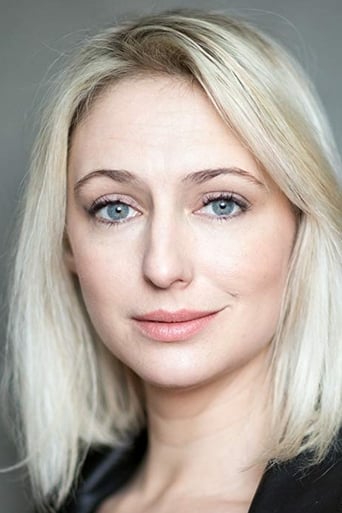 Portrait of Ali Bastian