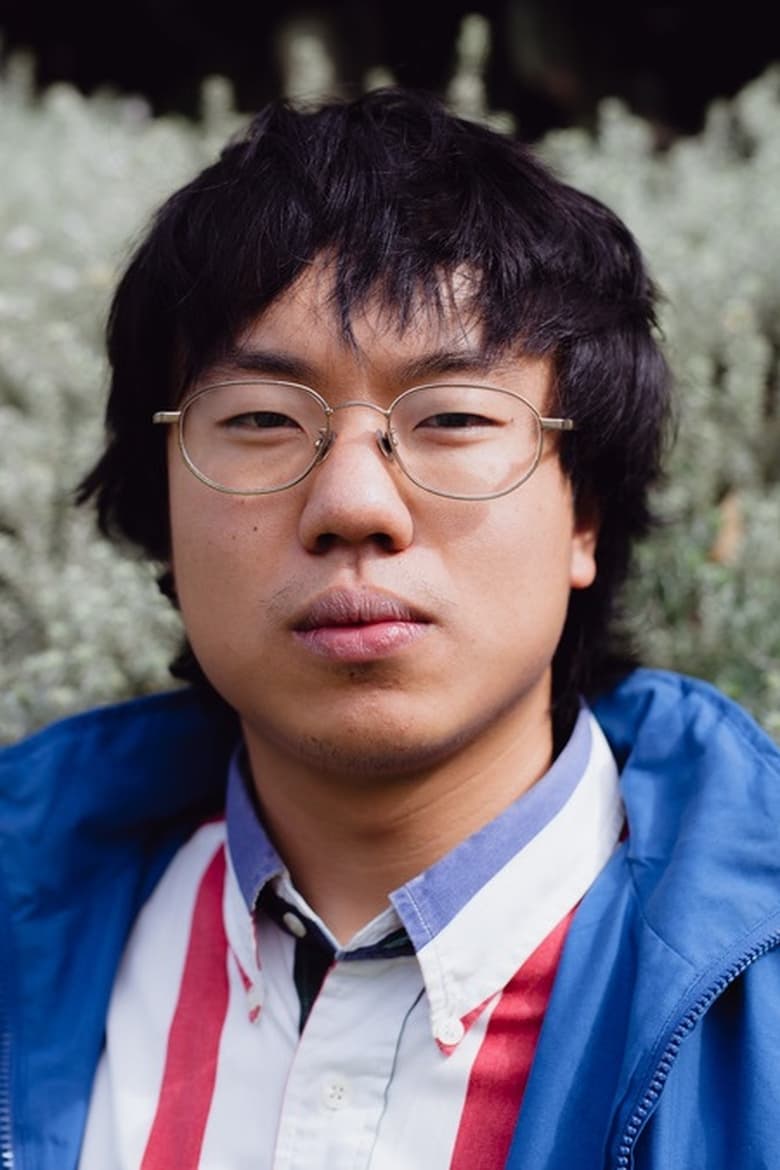 Portrait of Aaron Chen