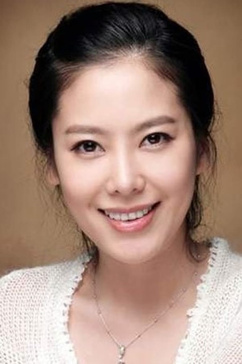 Portrait of Lee Ja Young