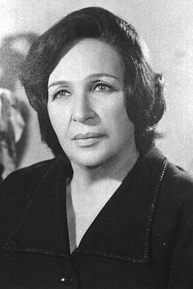 Portrait of Amina Rizk