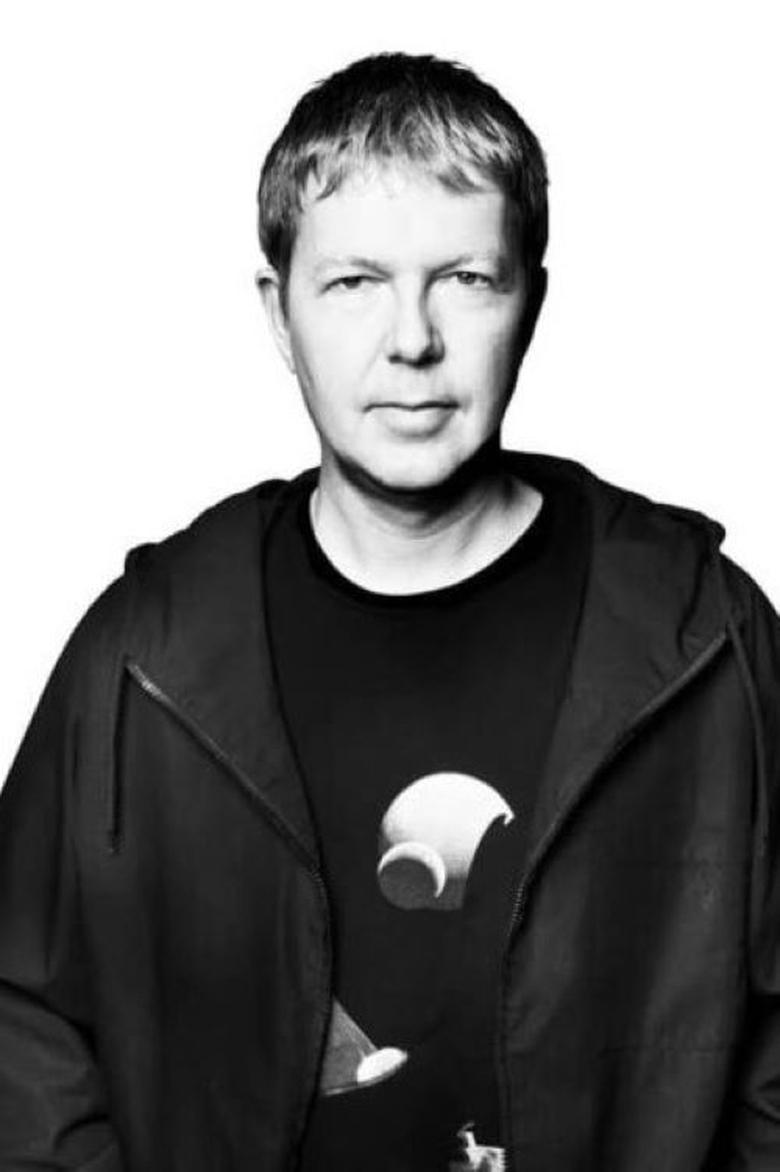 Portrait of John Digweed