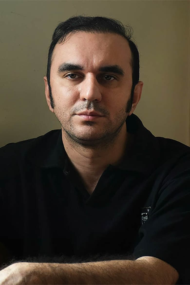 Portrait of Farzin Kamalinia