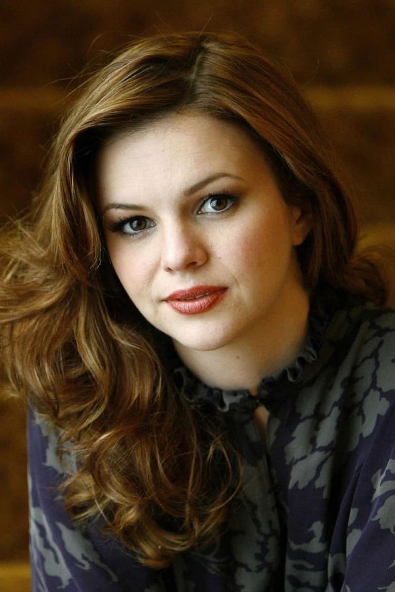 Portrait of Amber Tamblyn