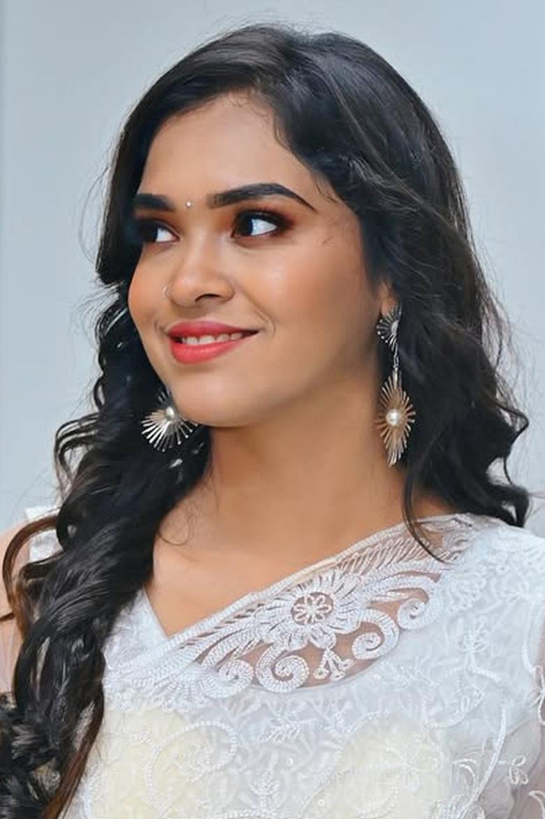 Portrait of Varshini Venkat