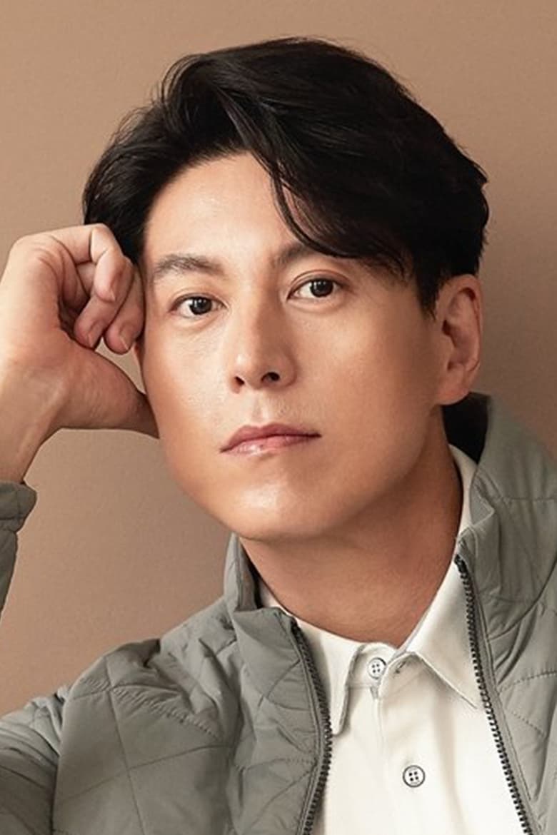 Portrait of Ryu Soo-young