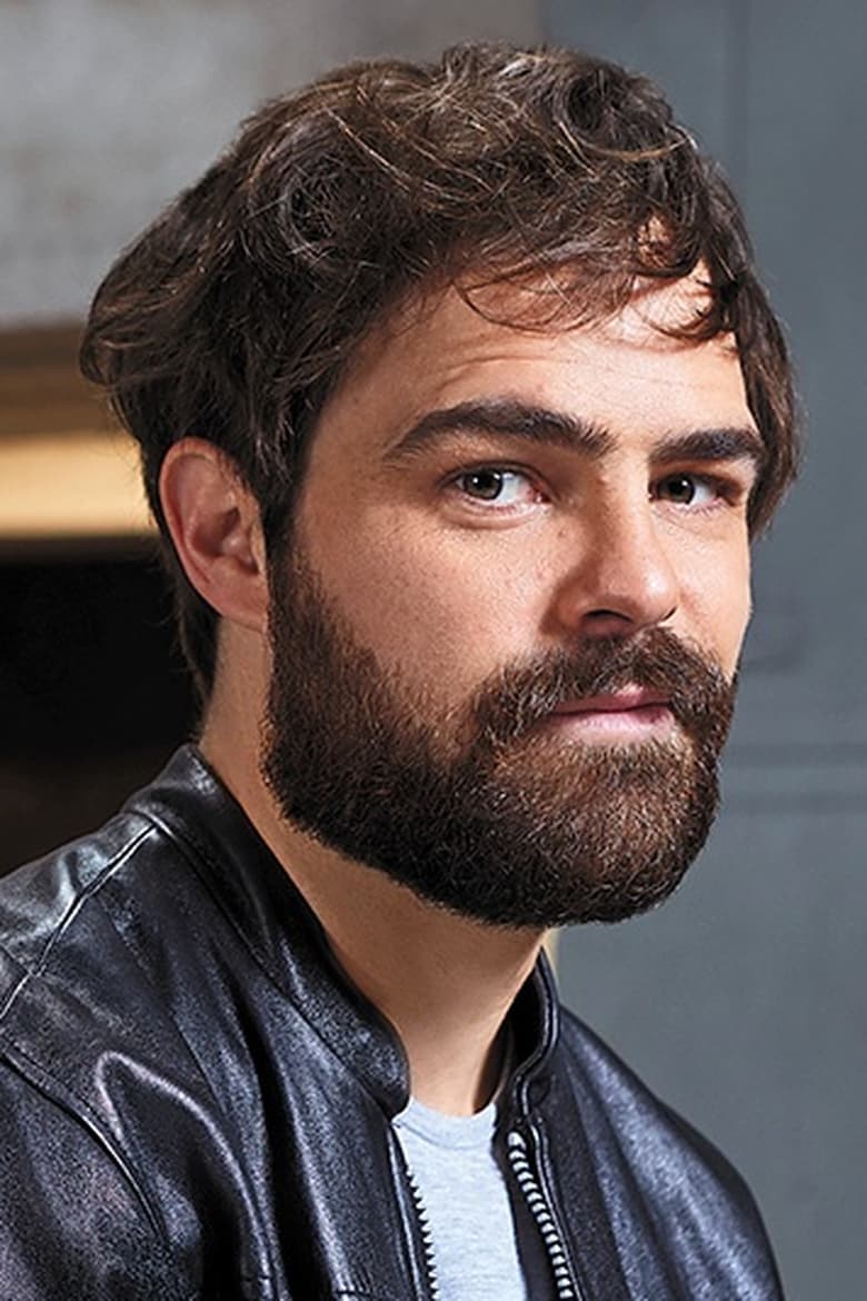 Portrait of Peter Lanzani