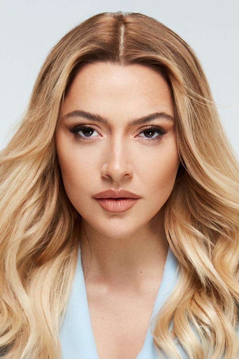 Portrait of Hadise