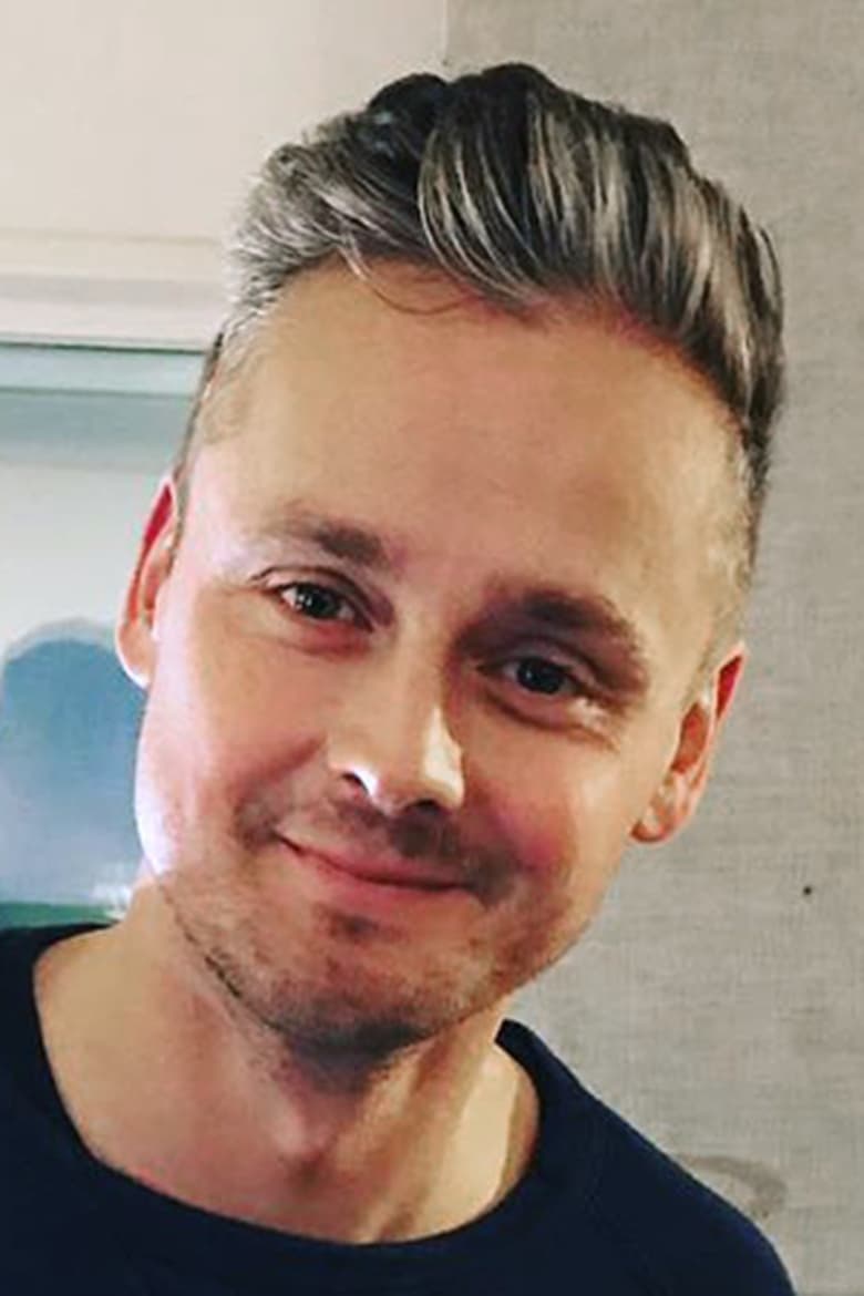 Portrait of Tom Chaplin