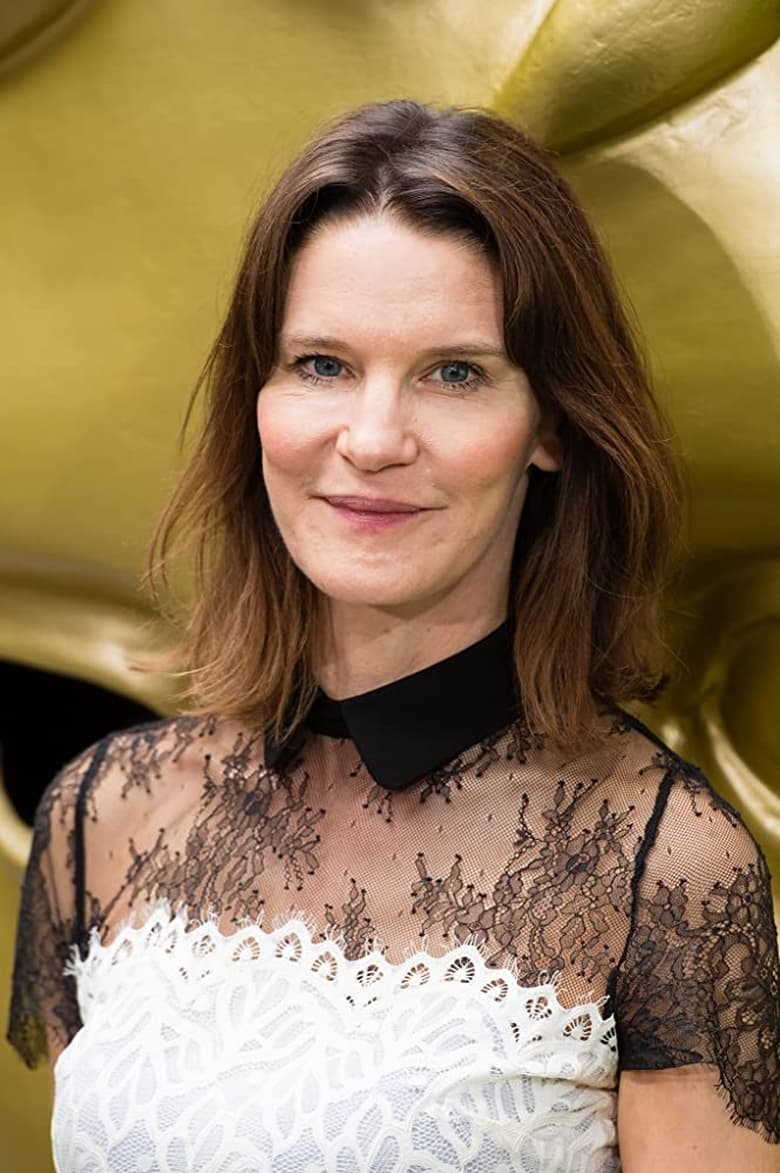 Portrait of Susie Dent