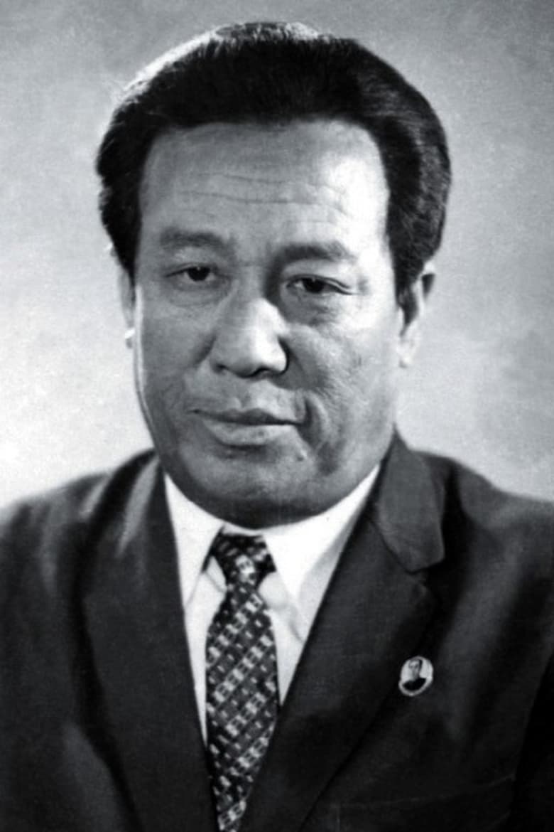 Portrait of Min Hwang