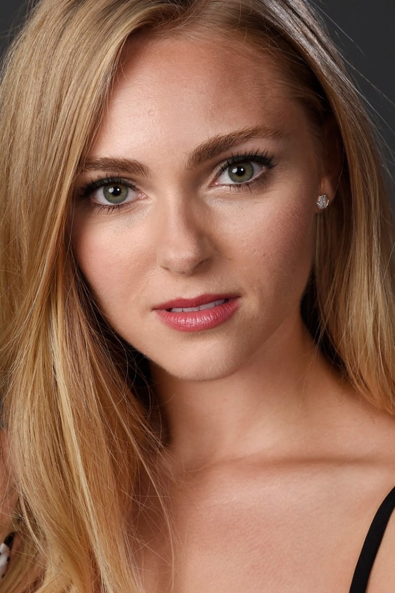 Portrait of AnnaSophia Robb