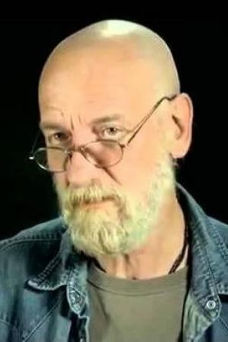 Portrait of Max Igan