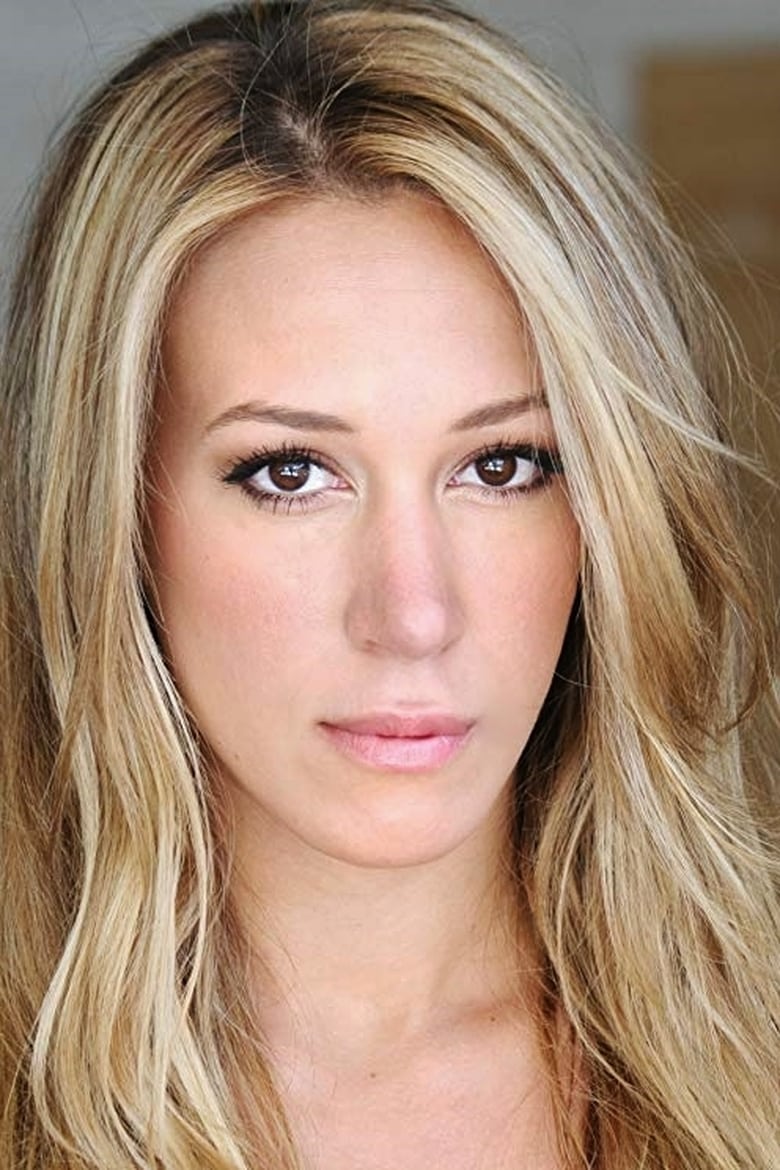 Portrait of Haylie Duff