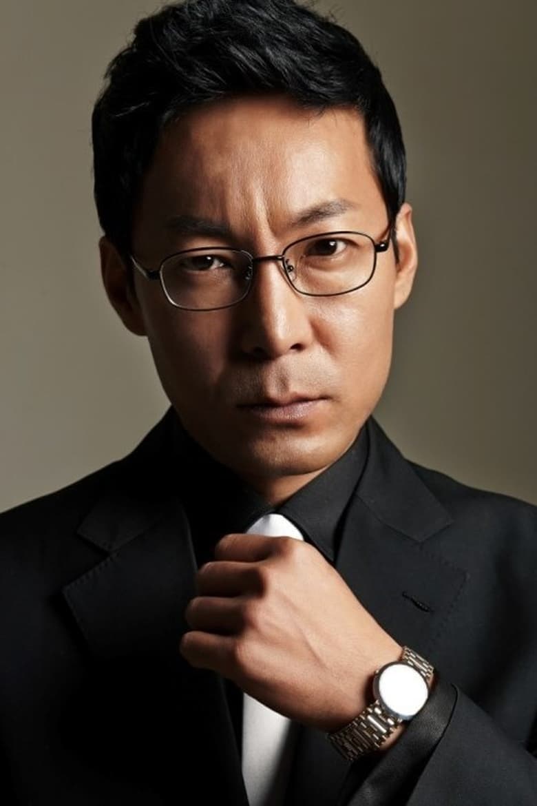 Portrait of Choi Jin-ho