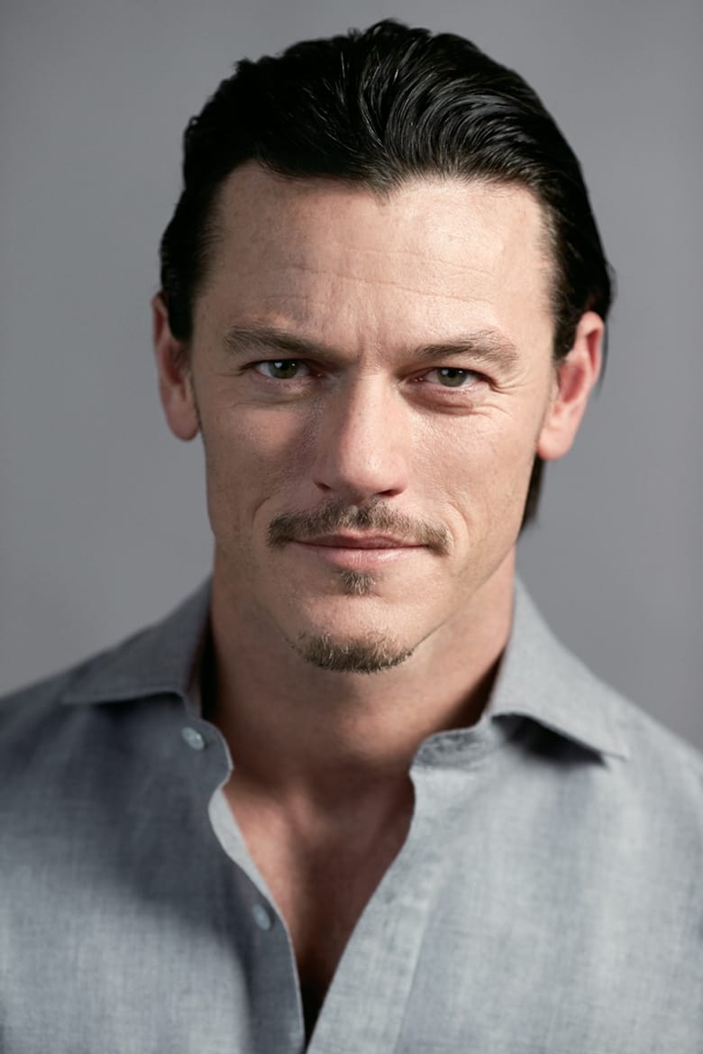 Portrait of Luke Evans