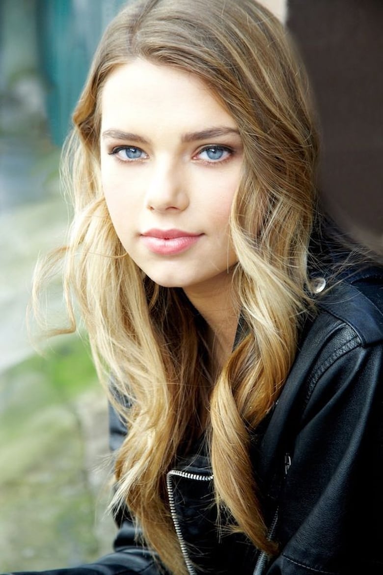 Portrait of Indiana Evans