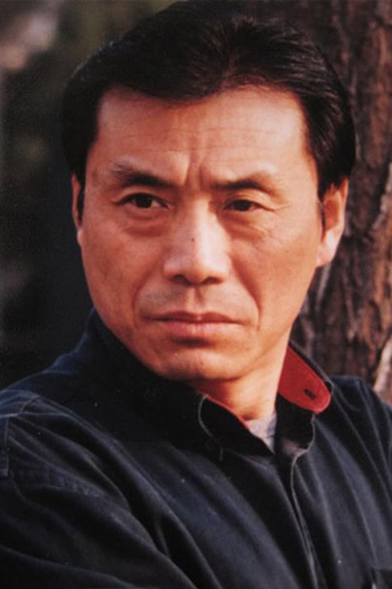 Portrait of Yiwei Zhao