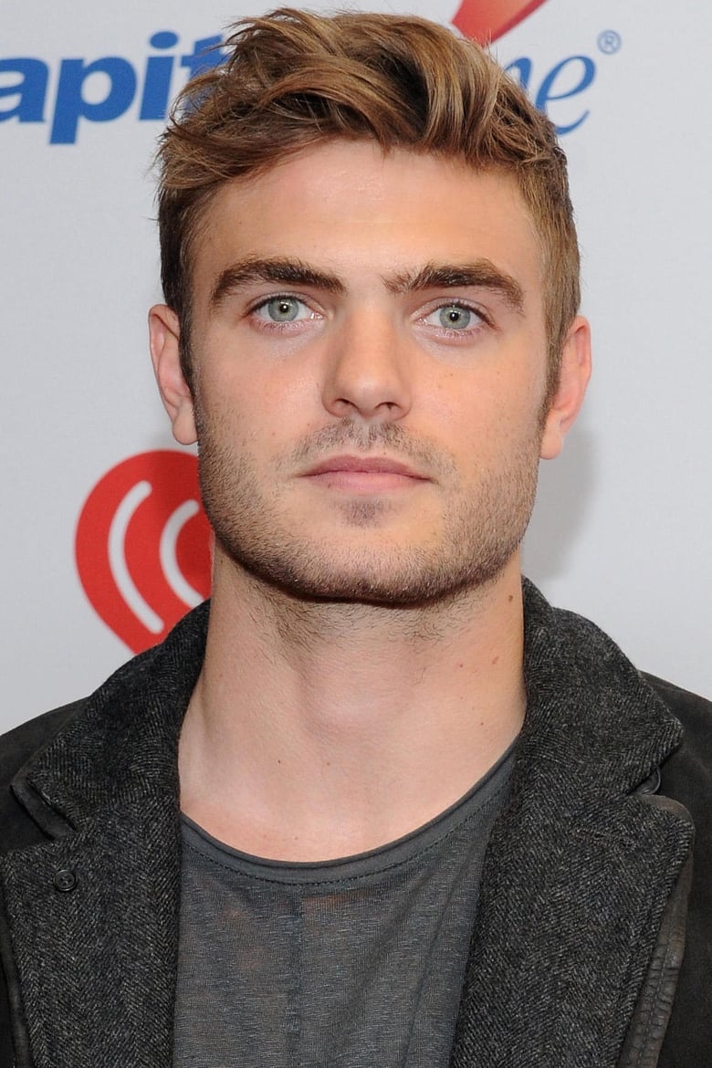 Portrait of Alex Roe