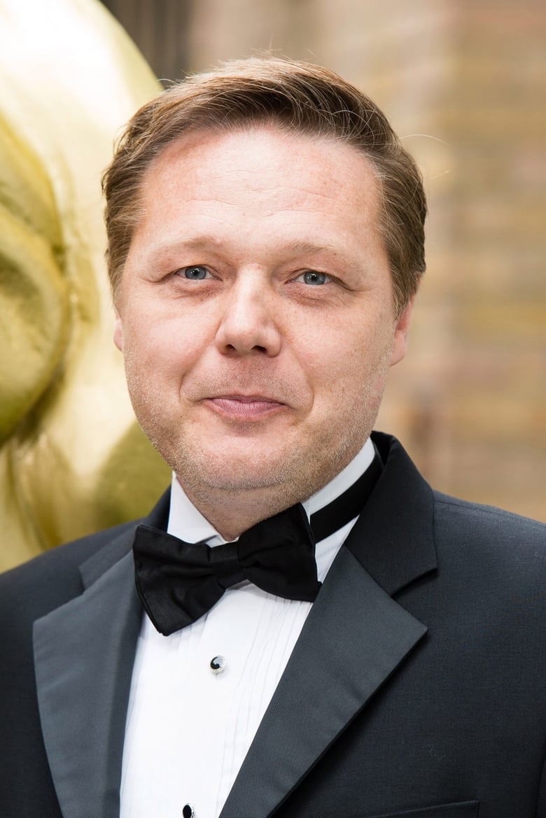 Portrait of Shaun Dooley