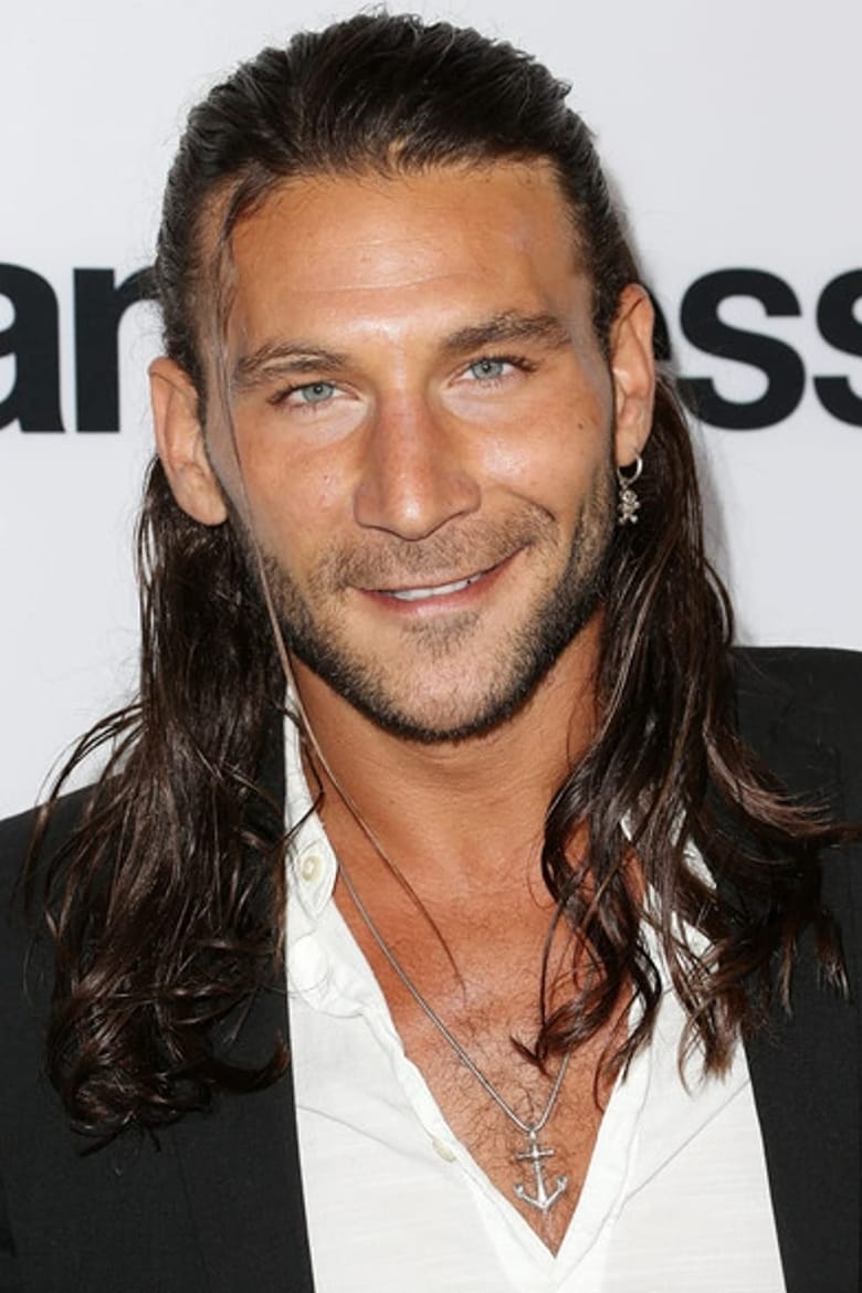 Portrait of Zach McGowan