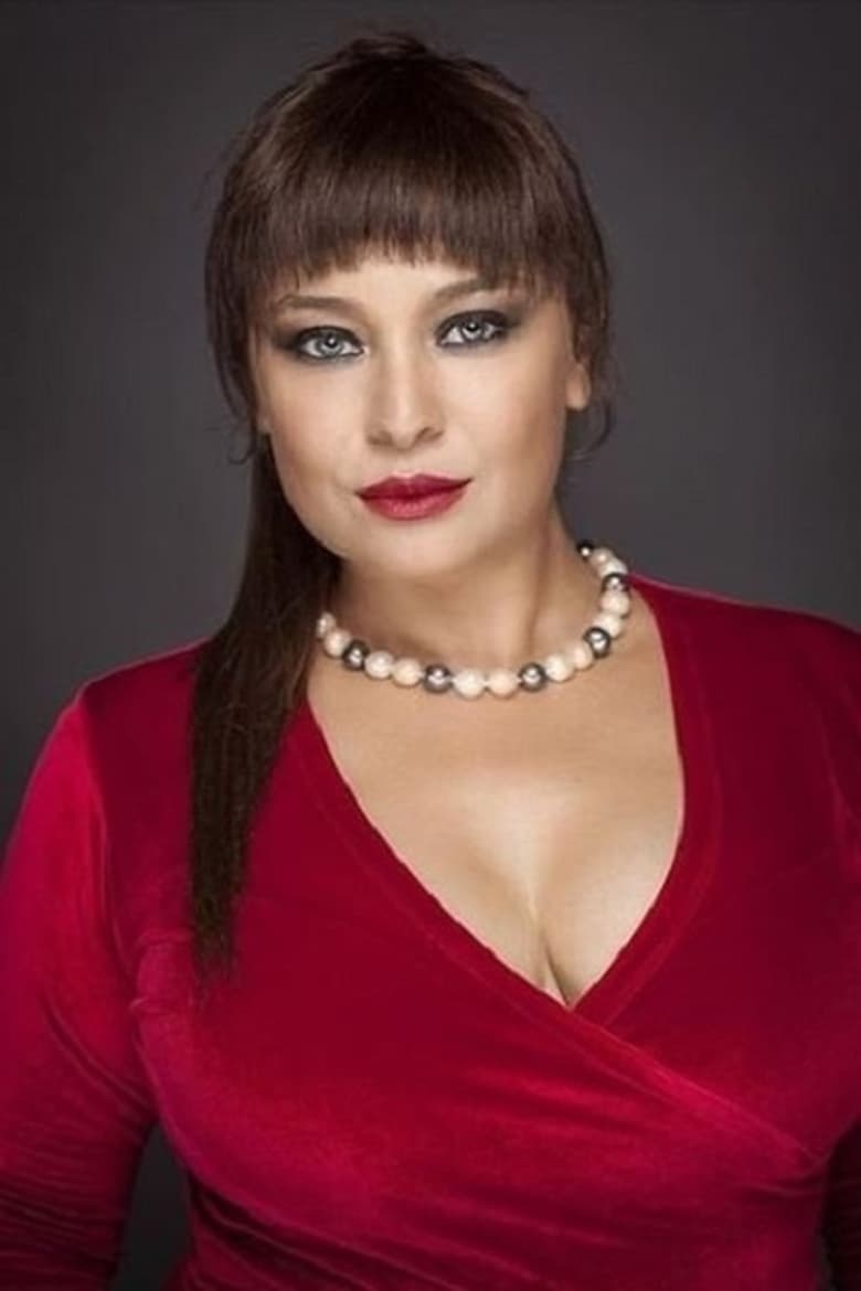 Portrait of Derya Şen