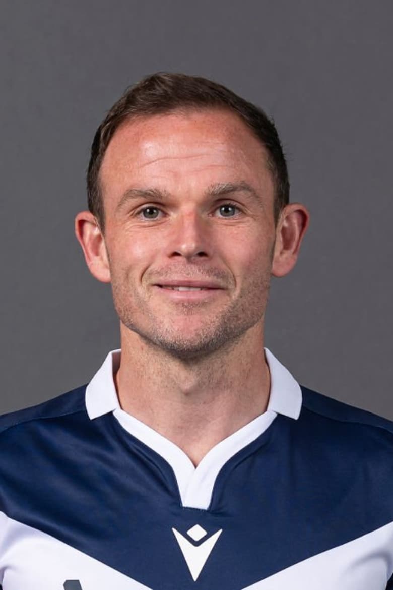 Portrait of Leigh Broxham