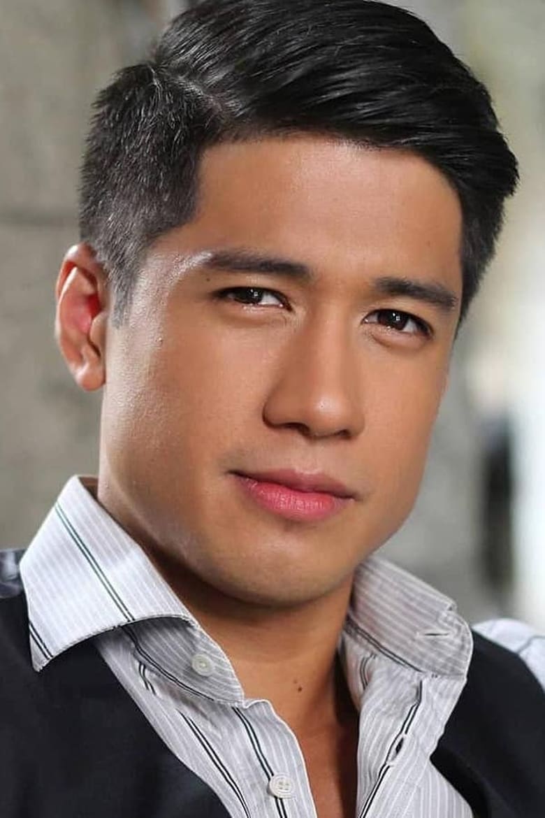 Portrait of Aljur Abrenica