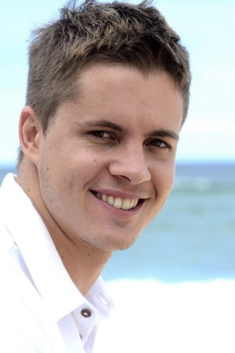 Portrait of Johnny Ruffo