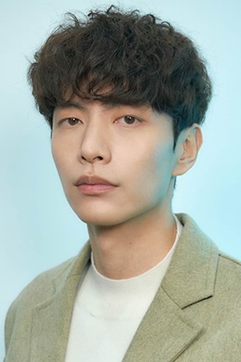 Portrait of Lee Min-ki