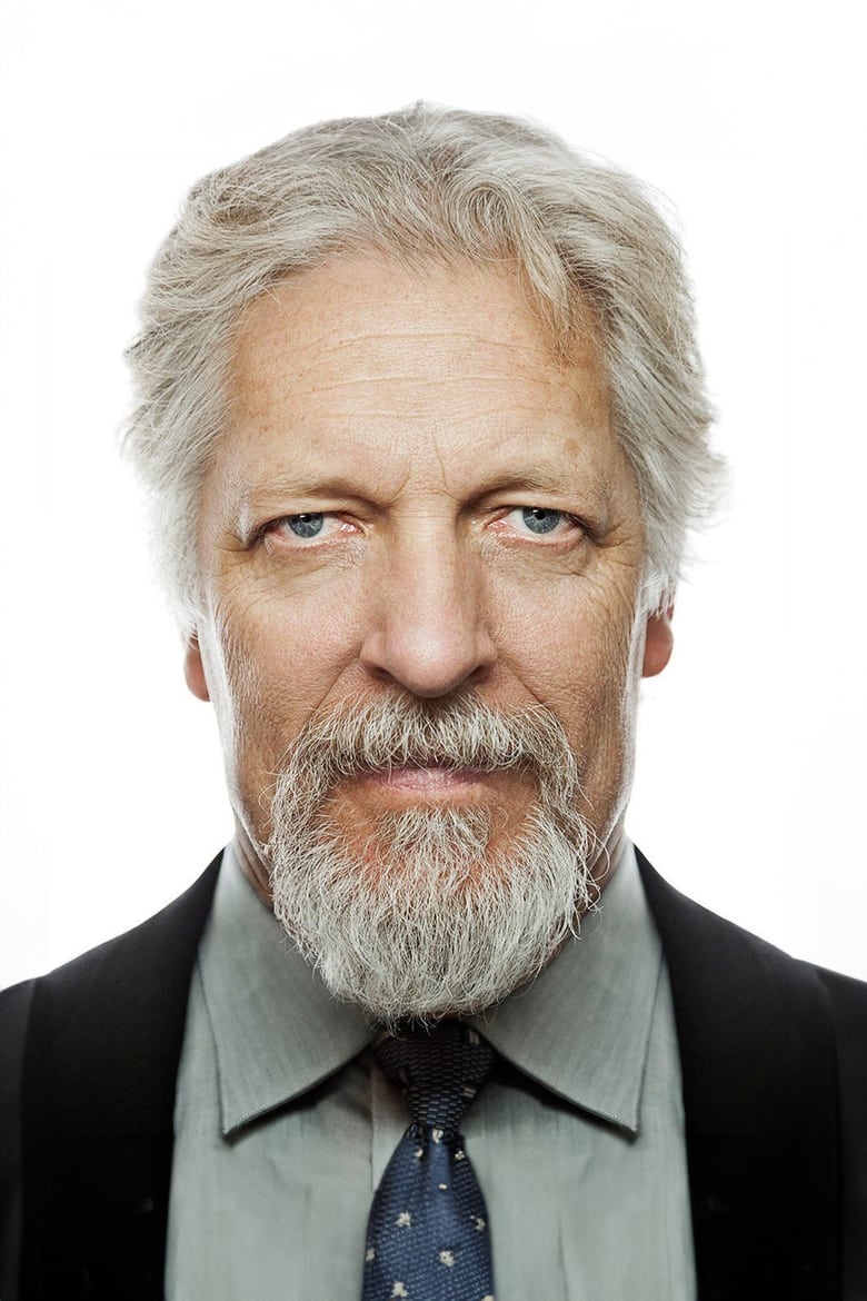 Portrait of Clancy Brown