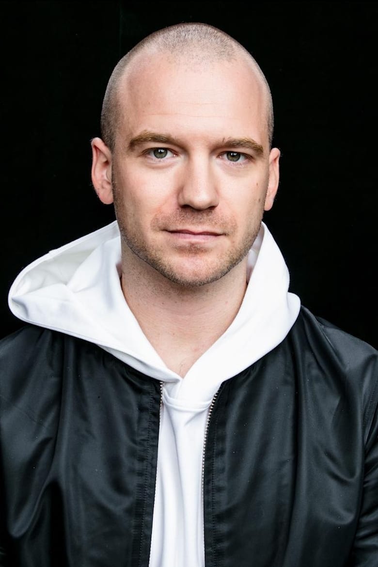 Portrait of Sean Evans